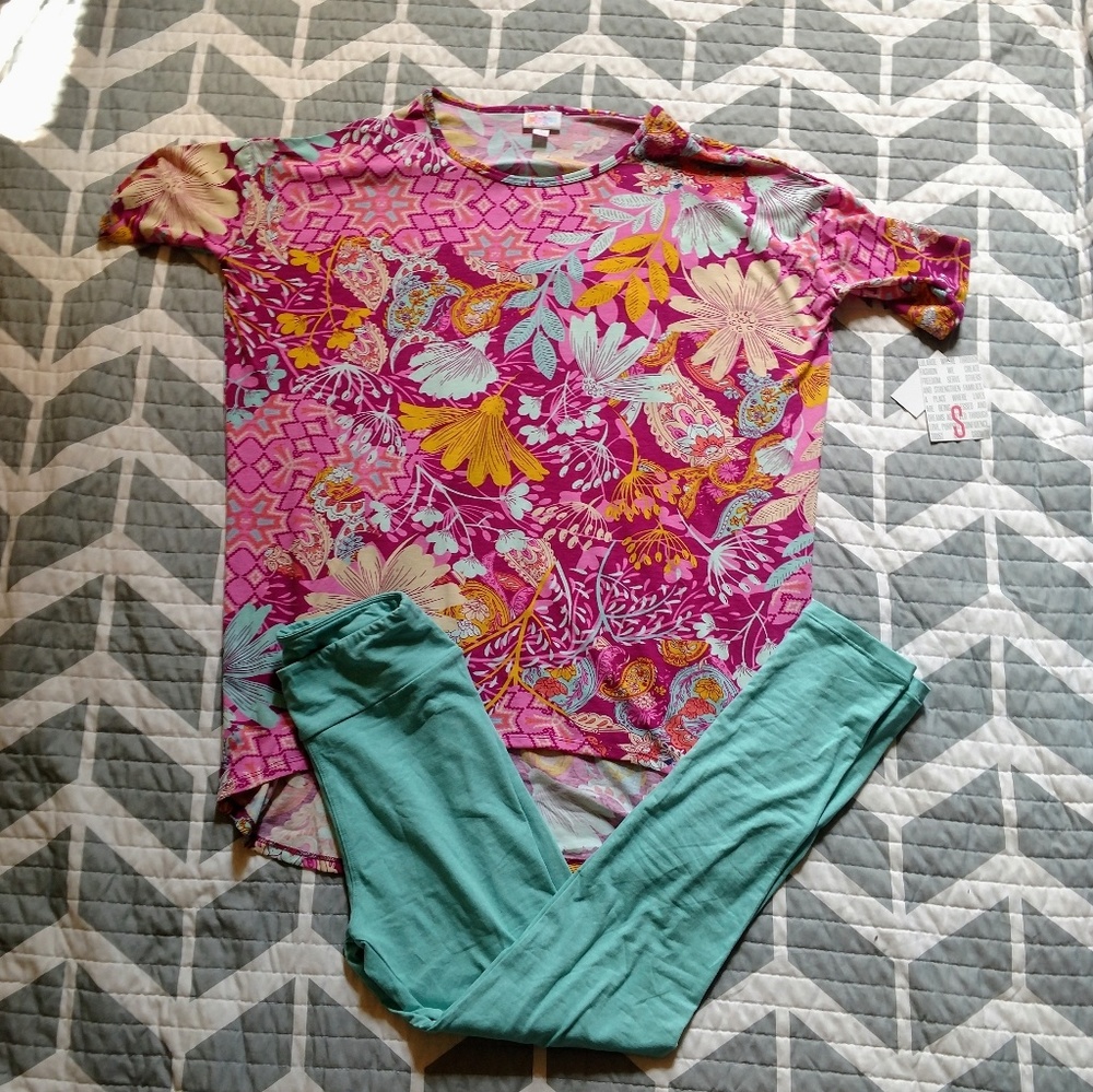 Lularoe Irma and os leggings outfit